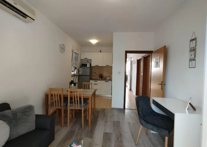 Nera דירה זאדאר