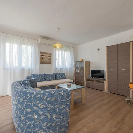 Nera Apartment