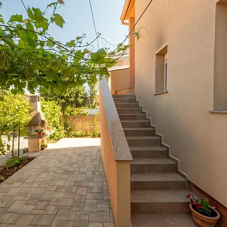 Nera Apartment