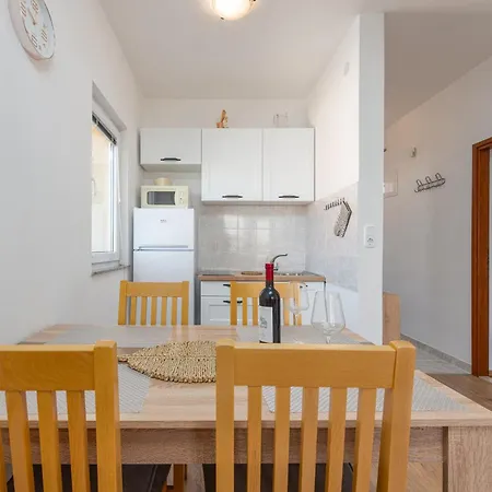 Apartment Nera *