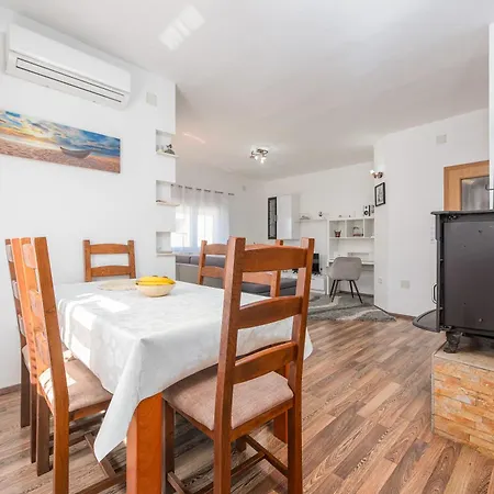 Nera Apartment Zadar