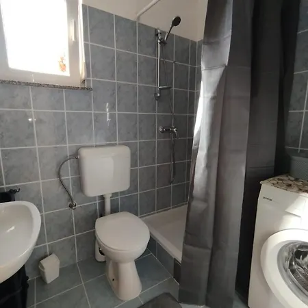Nera Zára